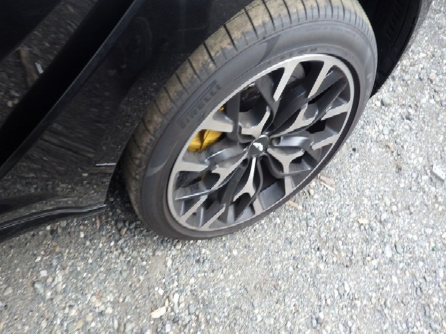 ASTON MARTIN DBX 2021 Image 67