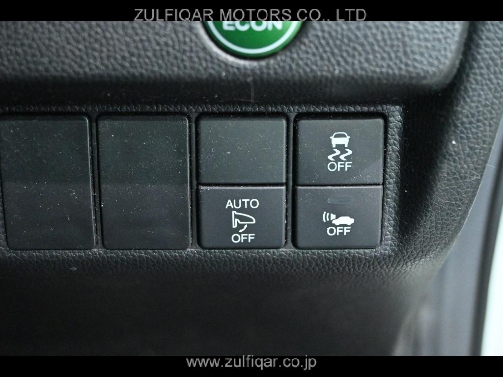 HONDA FIT 2015 Image 8