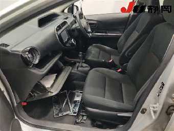 TOYOTA AQUA 2019 Image 6