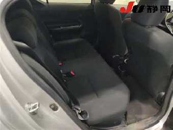 TOYOTA AQUA 2019 Image 8