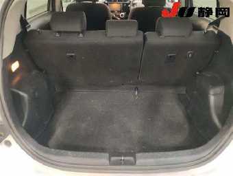 TOYOTA AQUA 2019 Image 9