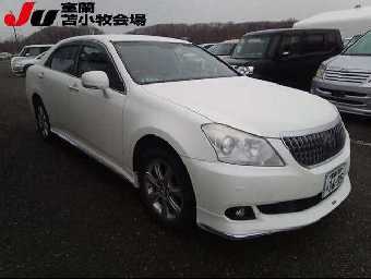 TOYOTA CROWN MAJESTA 2013 Image 4