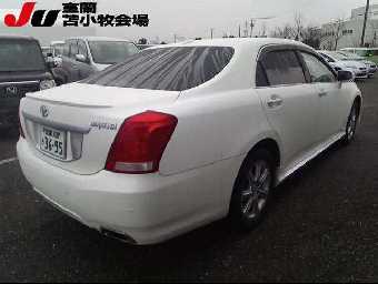 TOYOTA CROWN MAJESTA 2013 Image 5