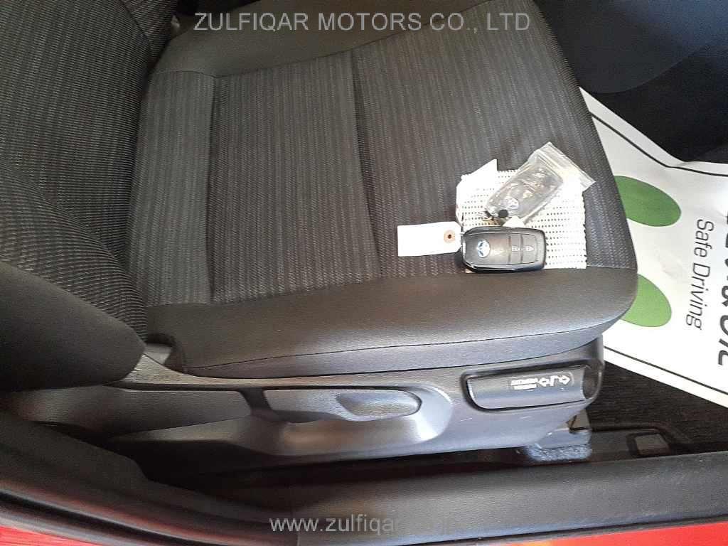 TOYOTA YARIS 2020 Image 10