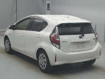 TOYOTA AQUA 2019 Image 4