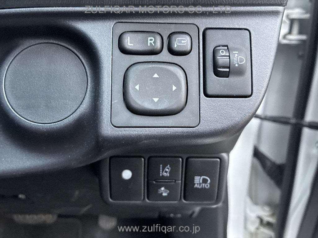 TOYOTA AQUA 2019 Image 6