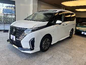 NISSAN SERENA 2023 Image 1