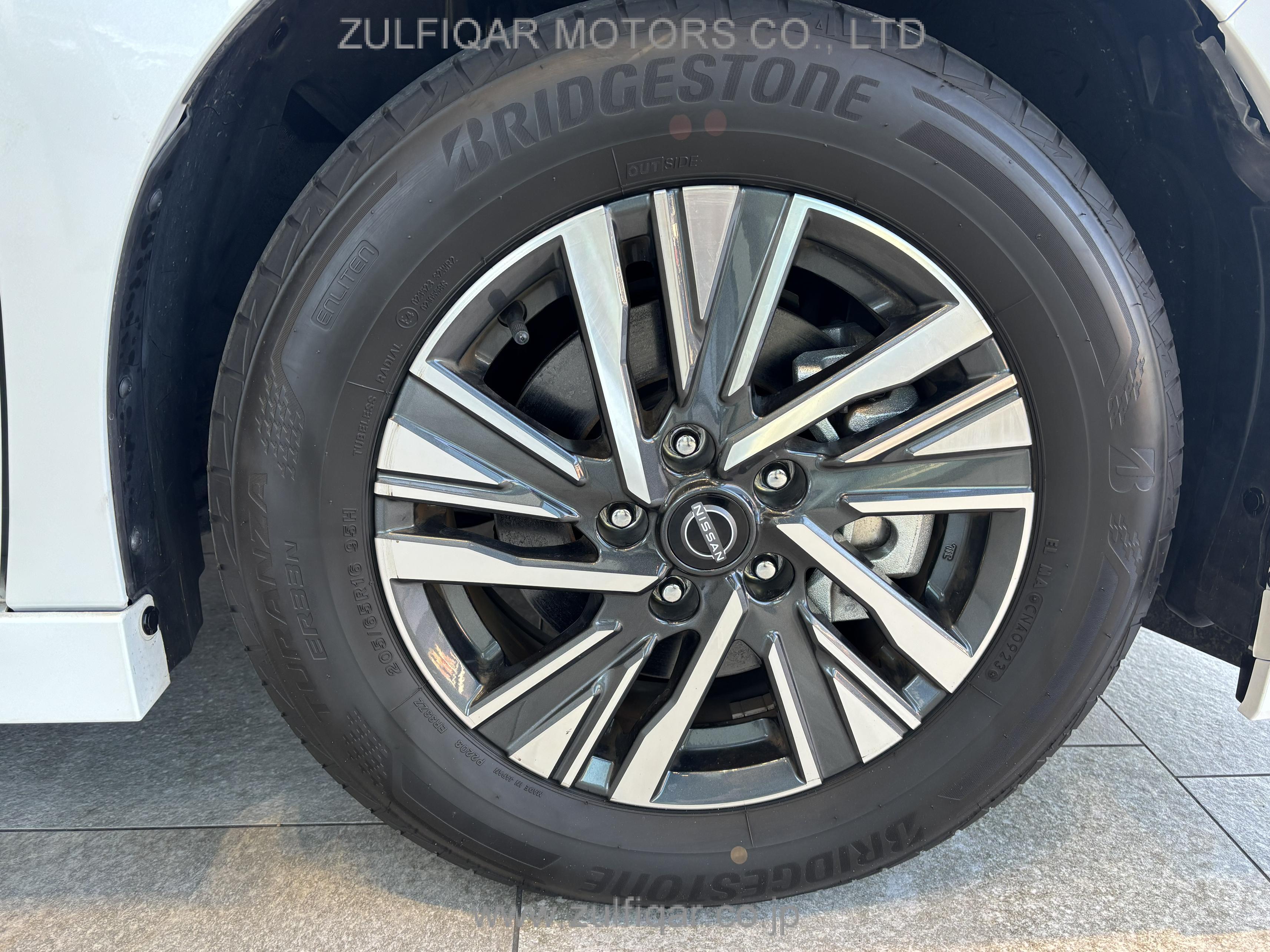 NISSAN SERENA 2023 Image 12