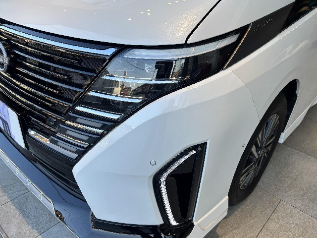 NISSAN SERENA 2023 Image 19