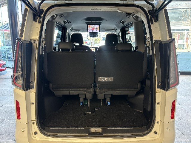 NISSAN SERENA 2023 Image 30