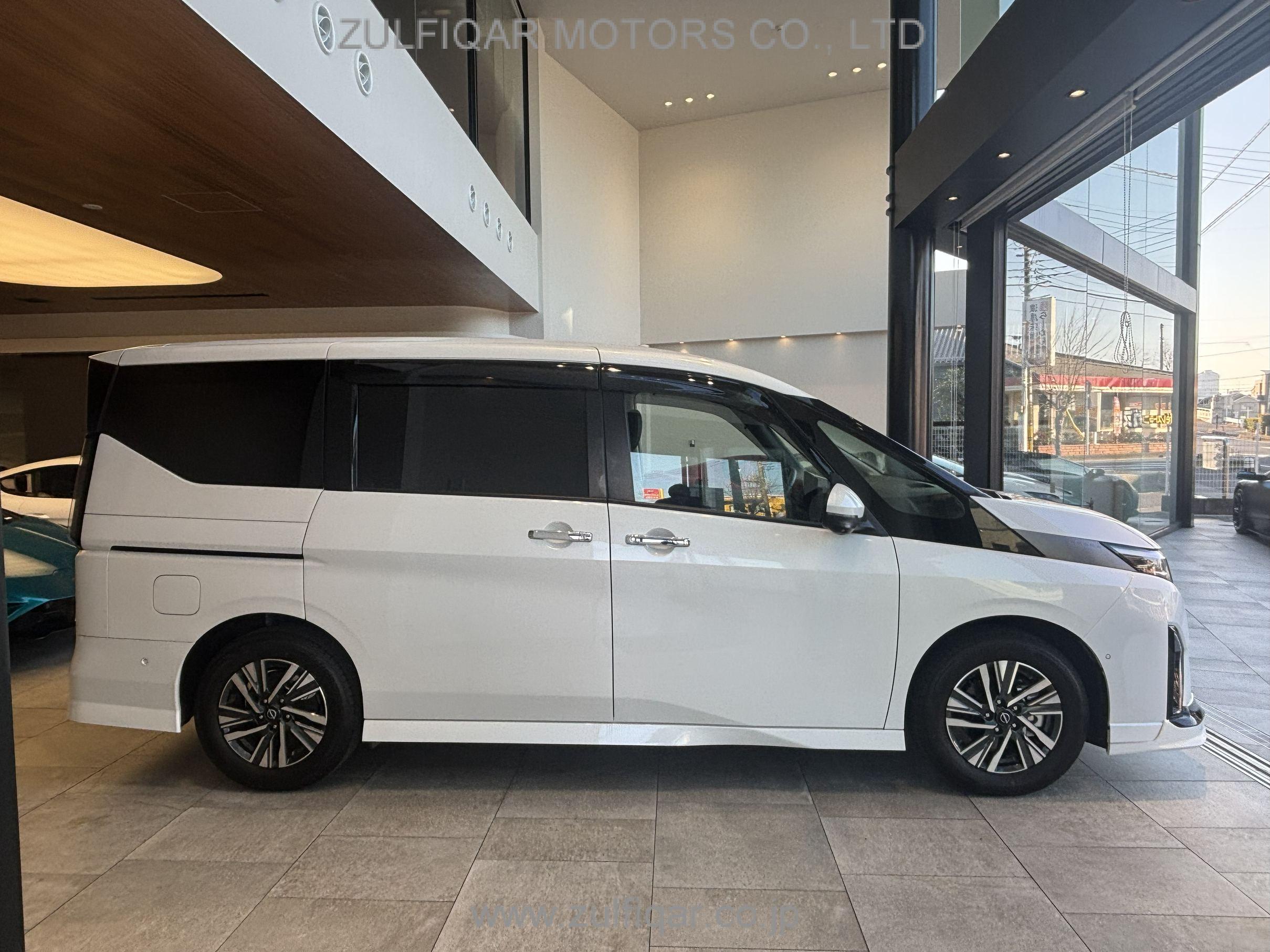 NISSAN SERENA 2023 Image 4