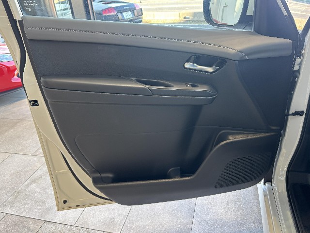 NISSAN SERENA 2023 Image 35