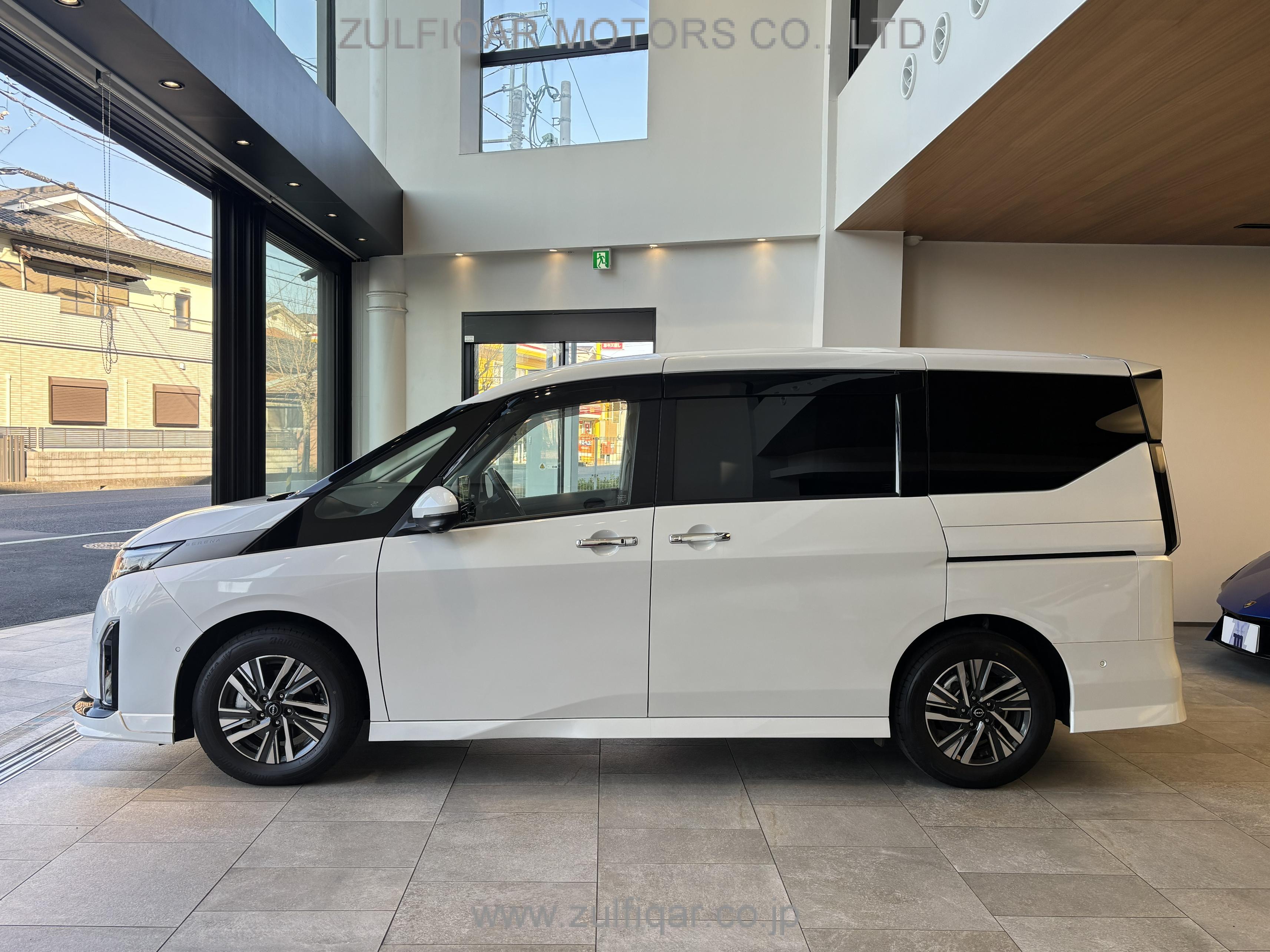 NISSAN SERENA 2023 Image 8