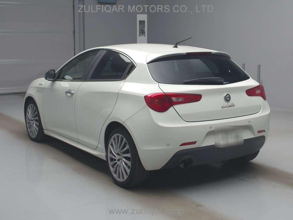 ALFAROMEO GIULIETTA 2015 Image 4