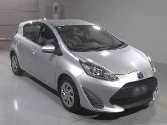 TOYOTA AQUA 2019 Image 3