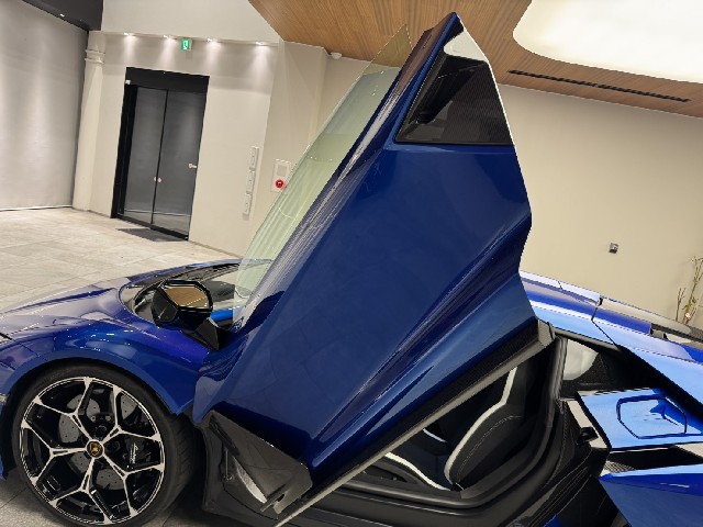 LAMBORGHINI REVUELTO 2024 Image 43