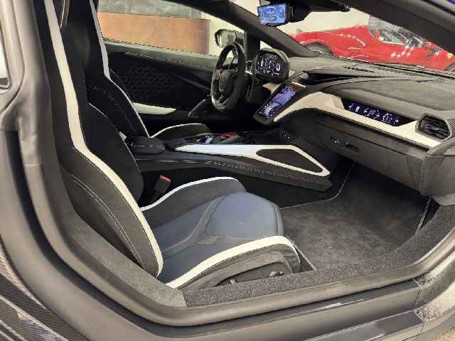 LAMBORGHINI REVUELTO 2024 Image 44