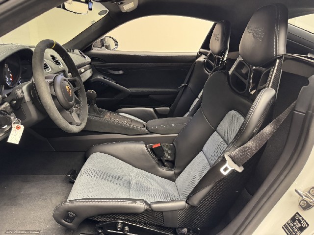 PORSCHE CAYMAN 2022 Image 33