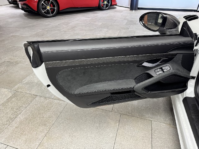 PORSCHE CAYMAN 2022 Image 35