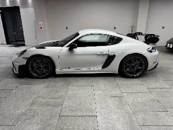PORSCHE CAYMAN 2022 Image 8