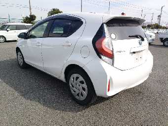 TOYOTA AQUA 2019 Image 4