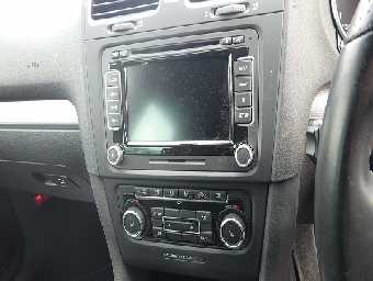 VOLKSWAGEN GOLF 2011 Image 9