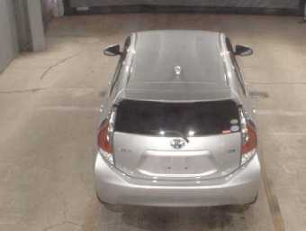 TOYOTA AQUA 2015 Image 6