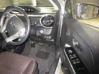 TOYOTA AQUA 2015 Image 7