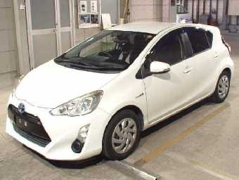 TOYOTA AQUA 2015 Image 4