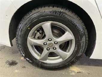 TOYOTA PRIUS 2021 Image 9