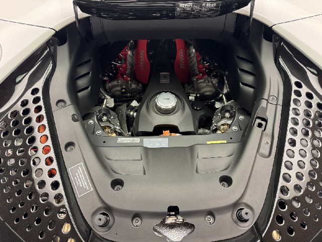 FERRARI SF90 SPIDER 2024 Image 60