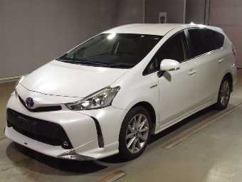 TOYOTA PRIUS ALPHA 2015 Image 1