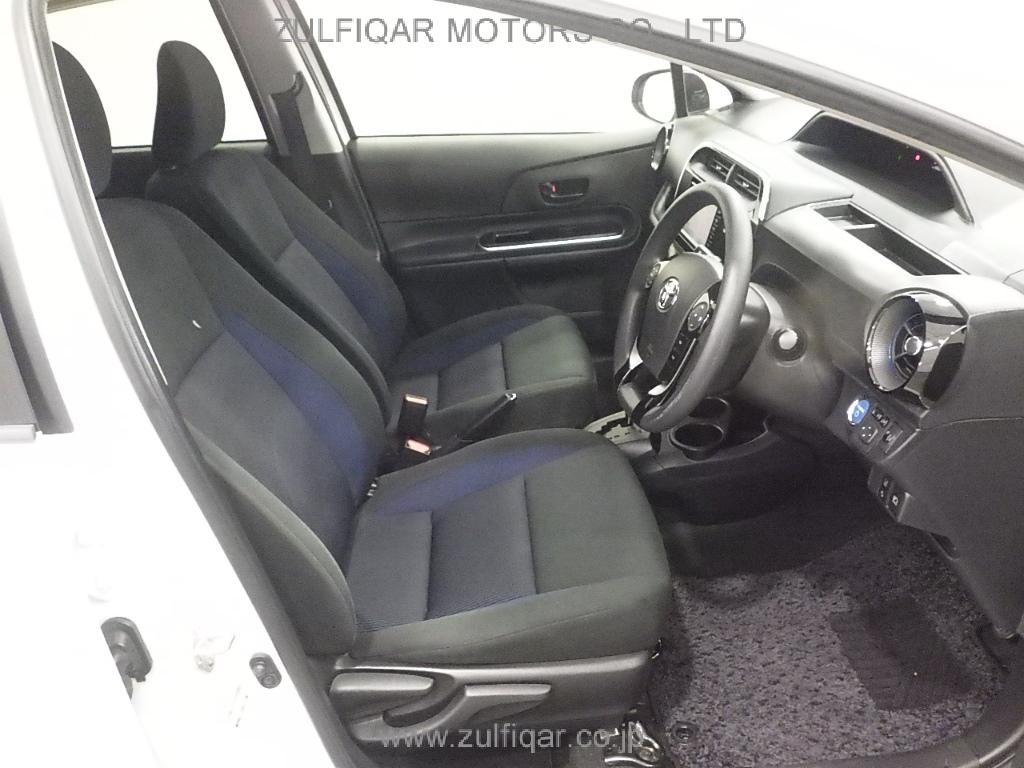 TOYOTA AQUA 2018 Image 6