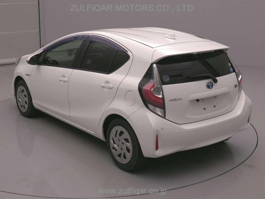 TOYOTA AQUA 2019 Image 4