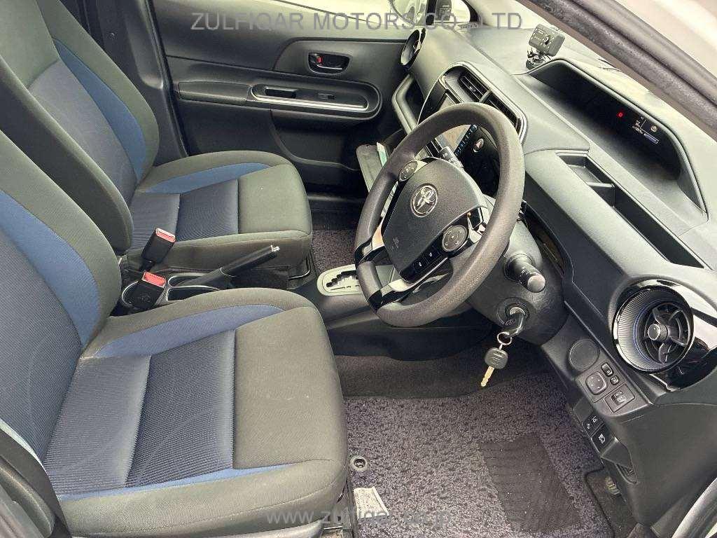 TOYOTA AQUA 2019 Image 7