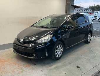 TOYOTA PRIUS ALPHA 2015 Image 1