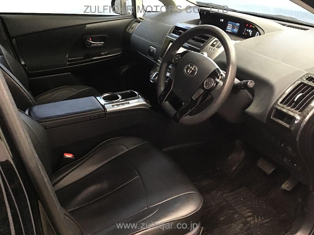 TOYOTA PRIUS ALPHA 2015 Image 5