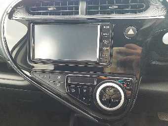 TOYOTA AQUA 2019 Image 12