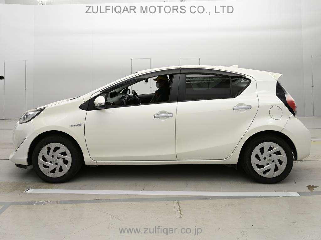 TOYOTA AQUA 2019 Image 4