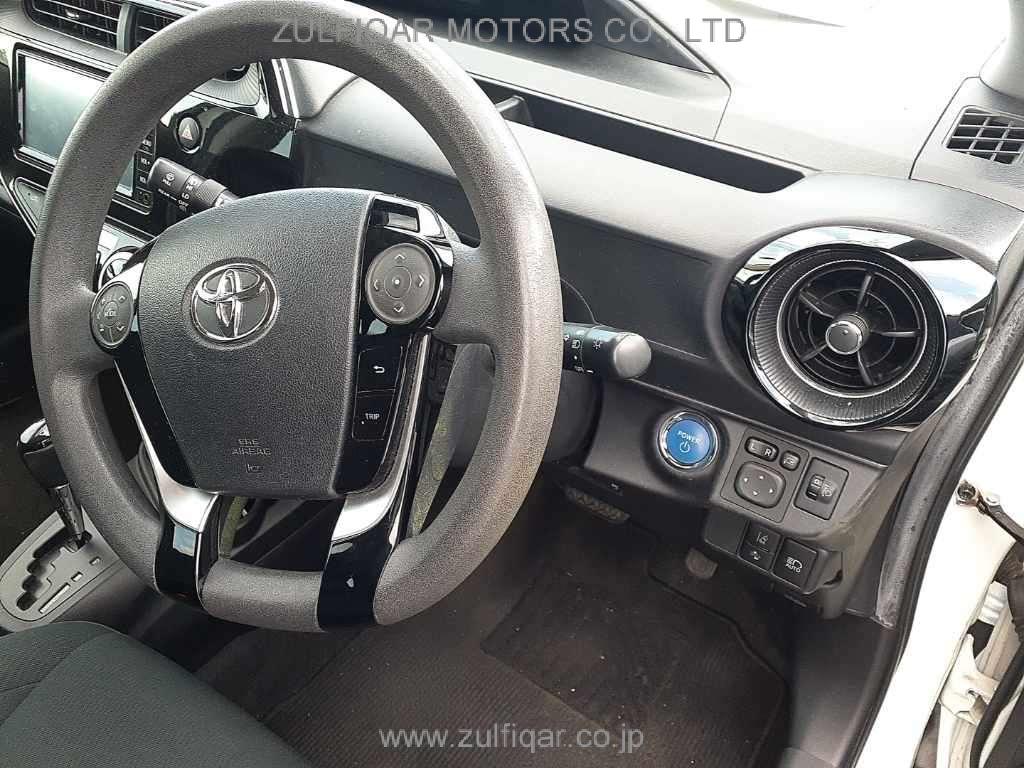 TOYOTA AQUA 2019 Image 9