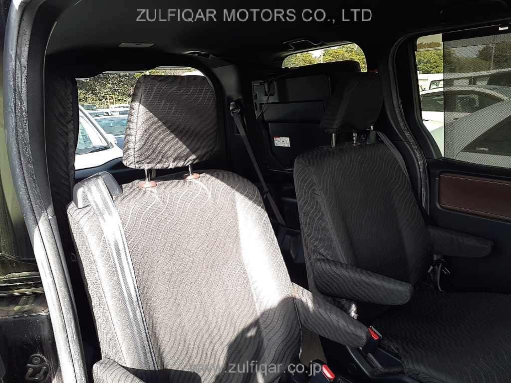 TOYOTA ESQUIRE 2018 Image 11