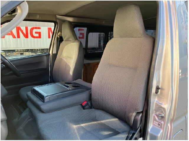 TOYOTA HIACE 2014 Image 22