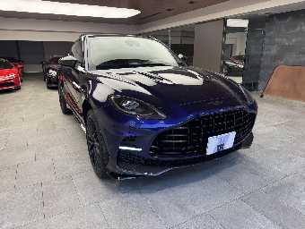 ASTON MARTIN DBX 2023 Image 3