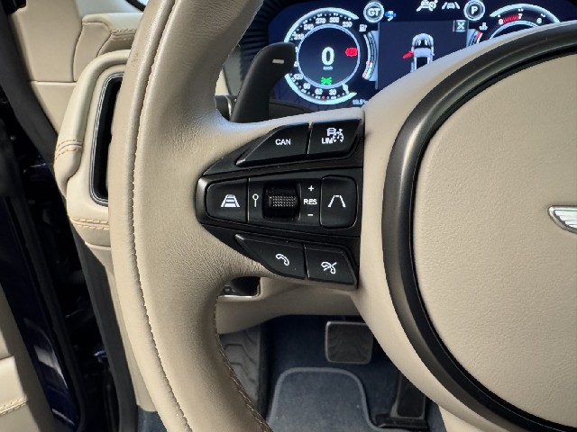 ASTON MARTIN DBX 2023 Image 45