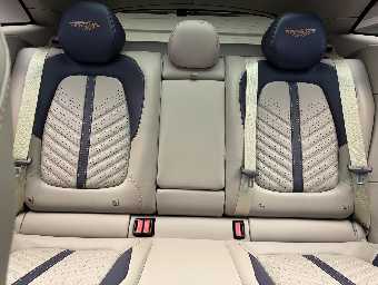 ASTON MARTIN DBX 2023 Image 47