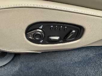 ASTON MARTIN DBX 2023 Image 54