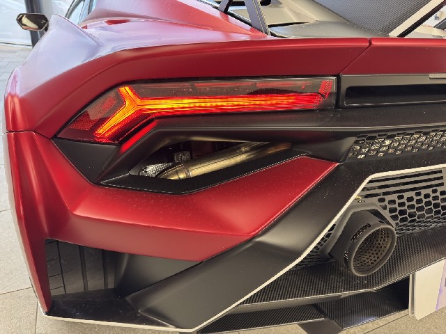 LAMBORGHINI HURACAN 2023 Image 24