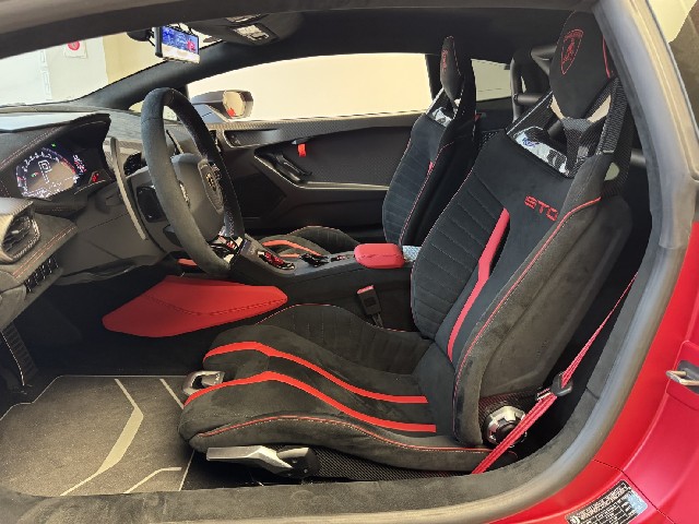 LAMBORGHINI HURACAN 2023 Image 36