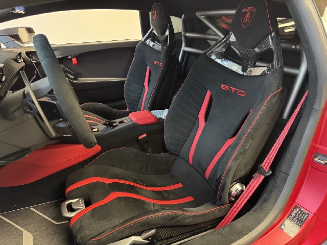 LAMBORGHINI HURACAN 2023 Image 37