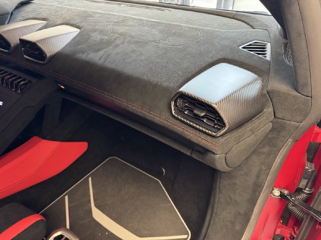 LAMBORGHINI HURACAN 2023 Image 44